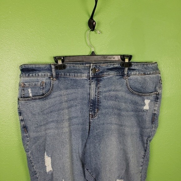 Lane Bryant NWT Women's High Rise Pedal Curvy Fit Flex Magic Waistband Sz  24 - Picture 4 of 11